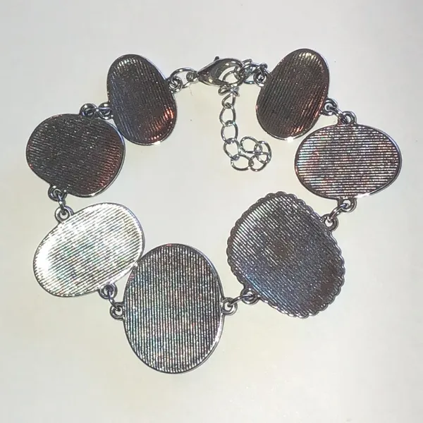 Faux Turquoise Stone Vintage-Style Silver Tone Bracelet - Image 5