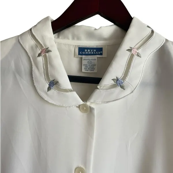 VTG Bryn‎ Connelly Women Blouse 12 Ivory Sheer Embroidered Peter Pan Collar - Image 3