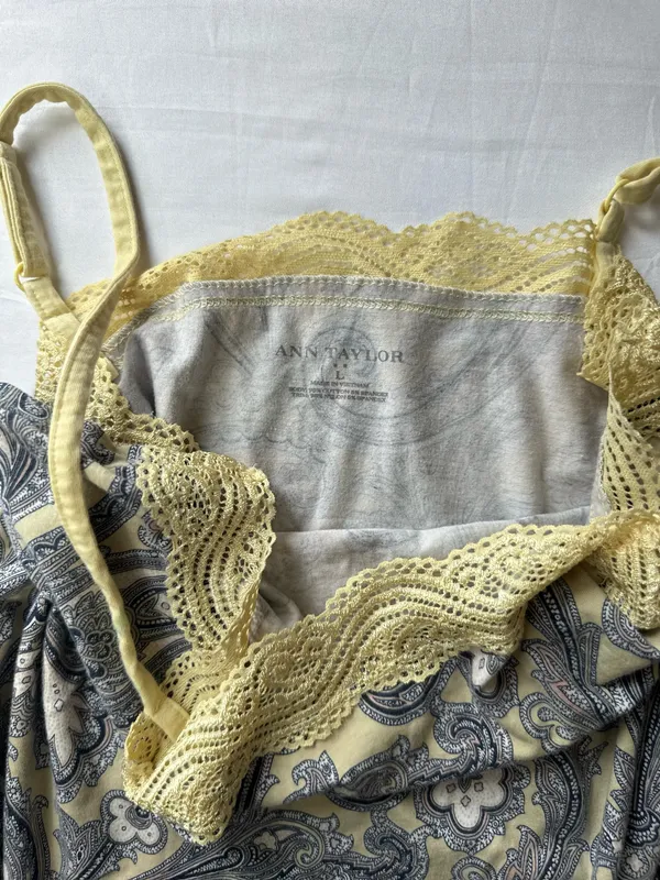 Ann Taylor tank top in excellent condition Size L - Image 5