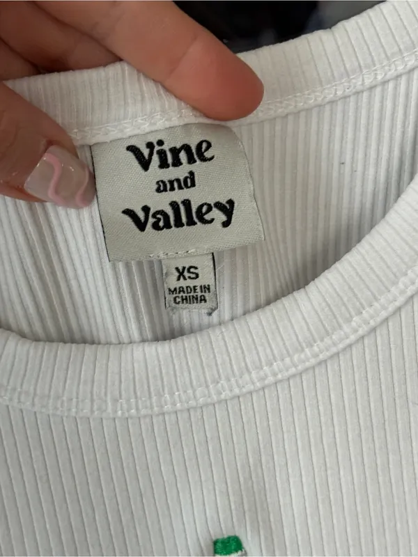 Vine and Valley hot sauce spicy pepper embroidered tank top ribbed tabasco - Image 3