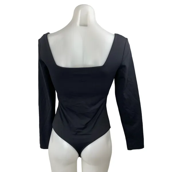 Aritzia Babaton Contour Women's Black Square Neck Long Sleeve Bodysuit Top Sz M - Image 4