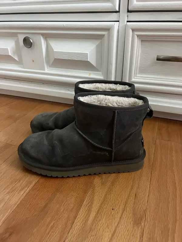 Koolaburra by UGG Boots Grey Ankle Suede - Image 2