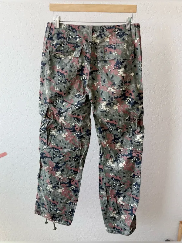 Levi’s ‘94 Baggy Camo Cargo Jean - Camo Tea Leaf - Image 2