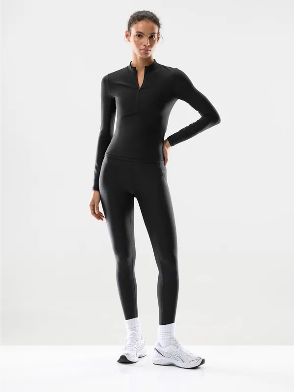 Aritzia Golden GloTone Trailblaze Mockneck long sleeve black size large NWT - Image 2