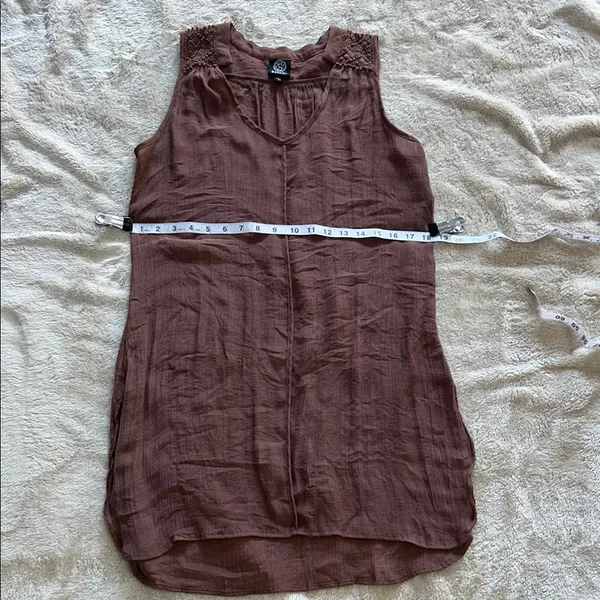 Bobeau Elegant‎ Brown Sleeveless Top - Image 7