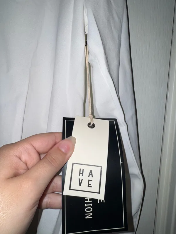Have concealed Button - Image 7