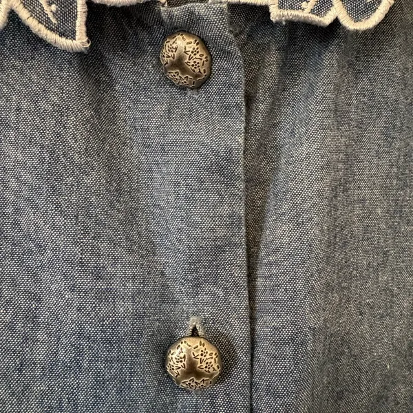 Pendleton Denim Blue Sleeveless Button Down Shirt - Image 4