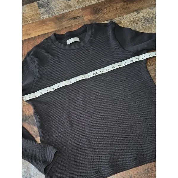 Everlane Black Waffle Thermal Top Medium Crew - Image 4