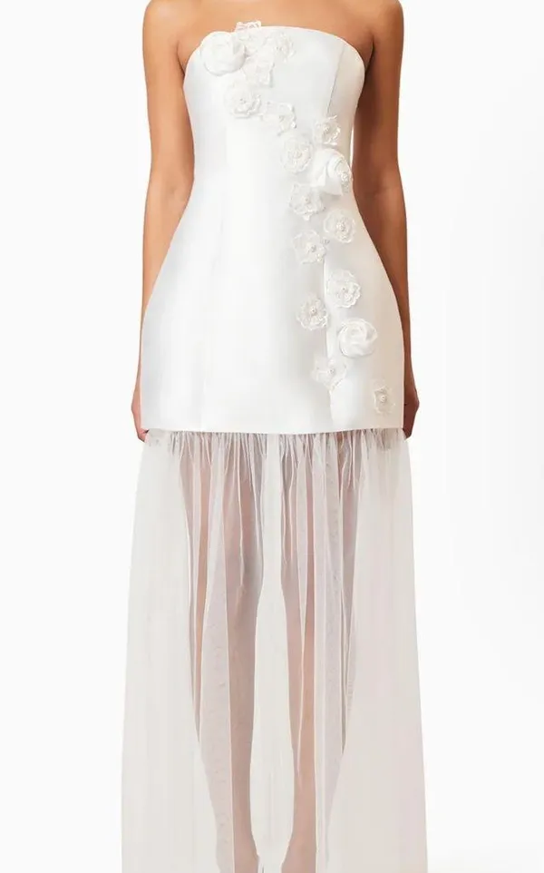 Elliatt Elegant White Strapless Dress - Image 2