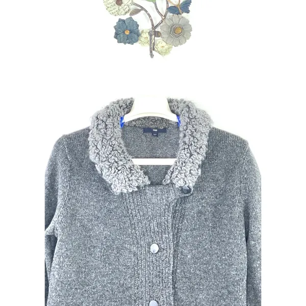 GAP 100% Wool Faux Shearling Collar Button Front Cardigan Gray Size Medium - Image 5