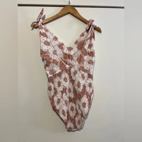 Citrine Swim Resort Magnolia Bathing Suit Pink White ONE PIECE Swim Floral $198 - Image 2