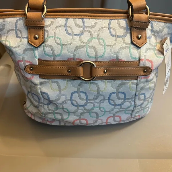 Rosetti Tan and Cream Shoulder Bag with Elegant Design - Image 6
