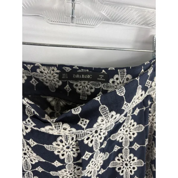 Zara Navy Embroidered Pant Size Small - Image 2