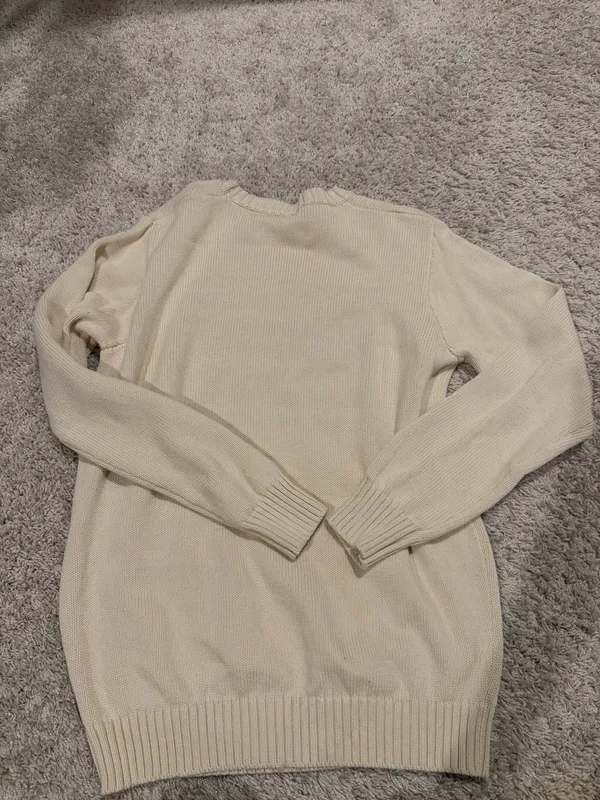 Brandy Melville Sweater - Image 4