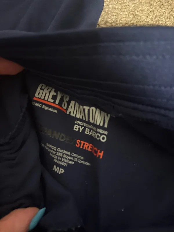 Greys anatomy scrub set  - Image 5