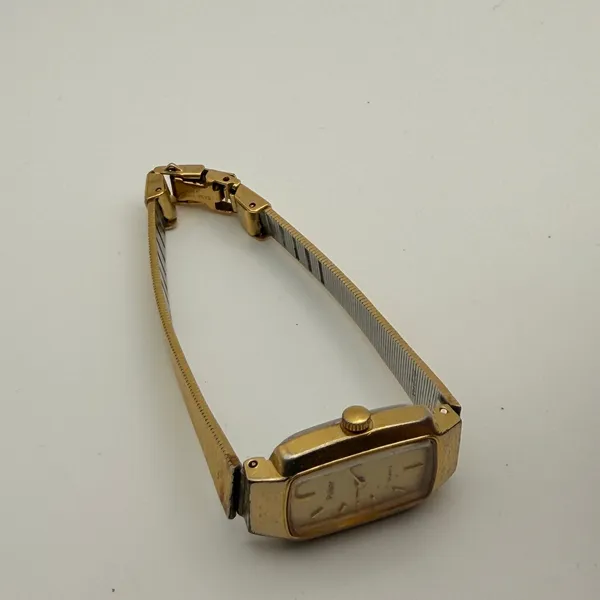Elegant Vintage Pulsar Ladies Quartz Watch Y432-5280 Working New Battery - Image 4