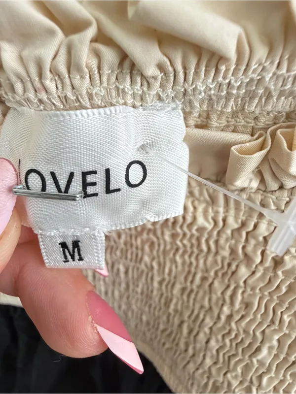 NEW LOVELO Smocked Tiered Maxi Dress Tie-Shoulder in Black and Cream MEDIUM - Image 7