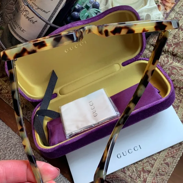 Authentic GUCCI 48mm Rectangular Tortoise Acetate sunglasses - Image 7