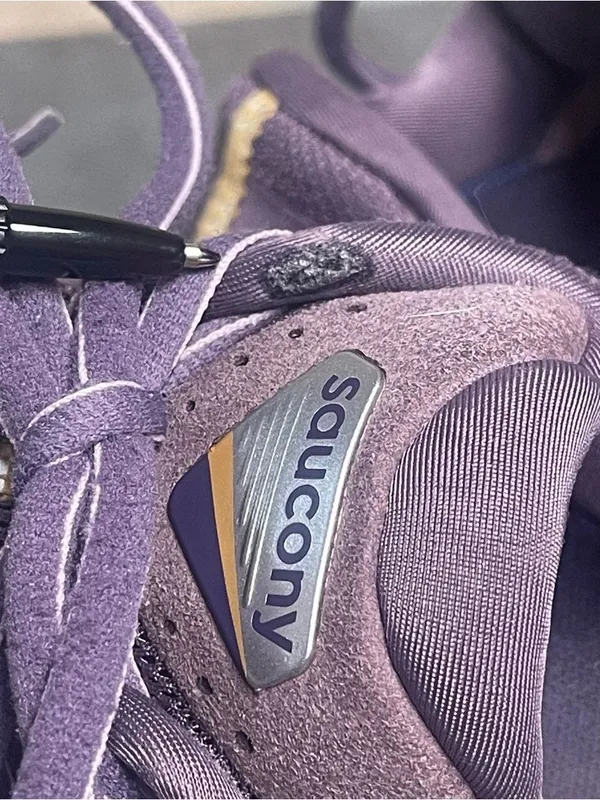 Saucony Triumph 18 Women's Purple Running Shoes S10595-20 Size 6 - Image 2