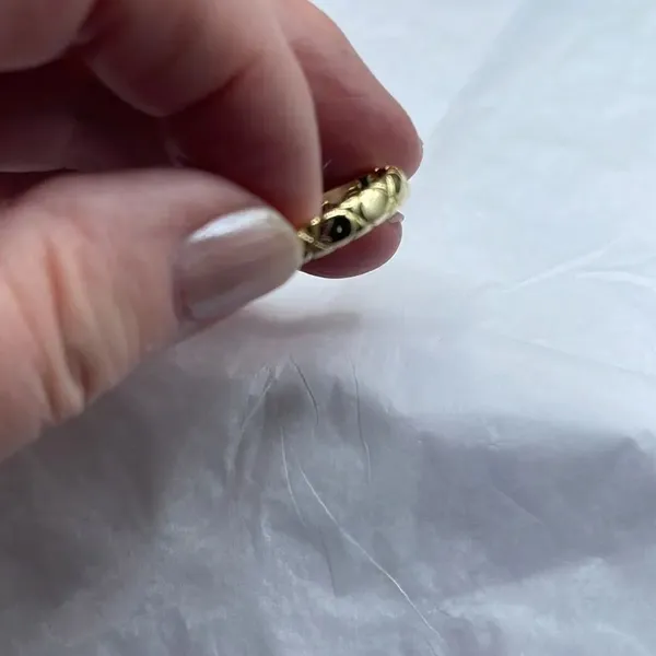 14K plated sterling silver size 8 simple X pattern ring. Gold - Image 6
