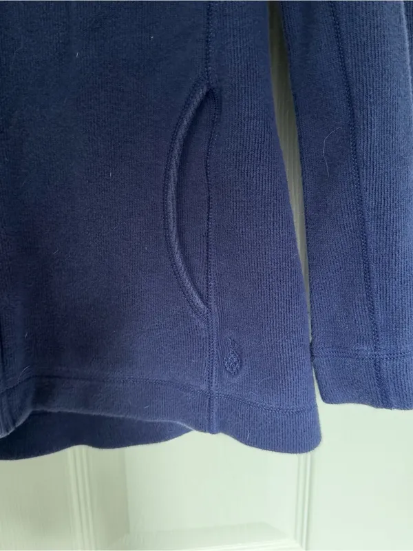 Tommy Bahama Navy Blue Full Zip Sweatshirt Size Small - Image 5