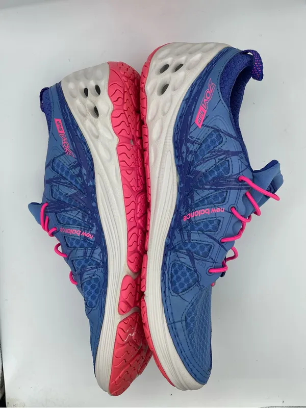 New Balance water sneaker shoes women’s Size 9 1/2 070BB blue pink - Image 5