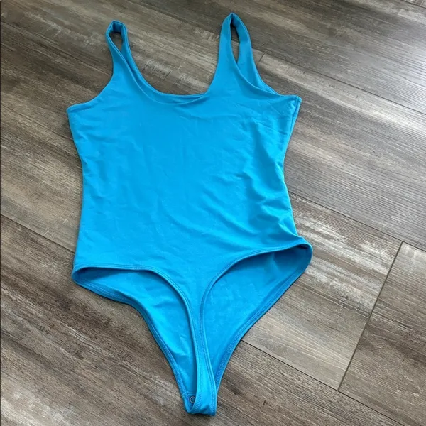 Abercrombie & fitch seamless casualwear bodysuit small - Image 3