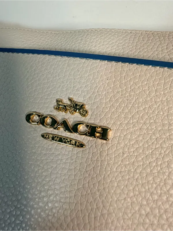 Coach Chalk Crossbody with Pink Trim and Blue Accent - Image 7