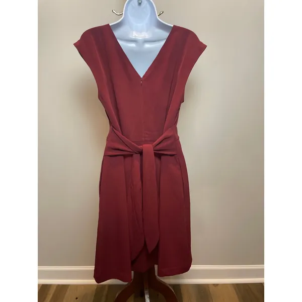 LOFT Sleeveless Sheath Dress Size 8 Burgundy V Back Tie Waist Fully Lined - Image 4