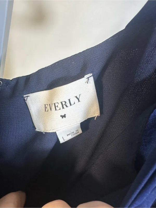 X256. Everly- Navy Wide-Leg Jumpsuit with Gold Buttons - Image 3