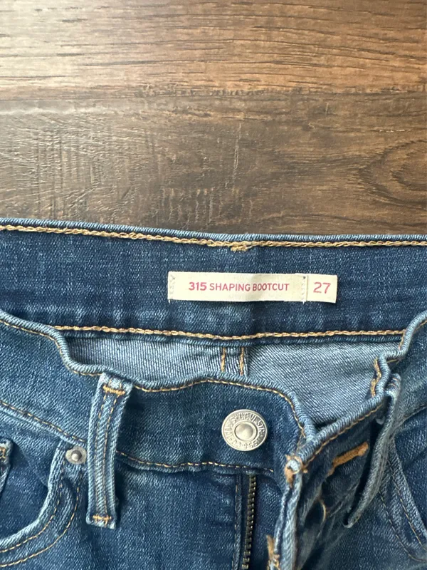 Vintage Levi’s 315 Shaping Bootcut - Image 2