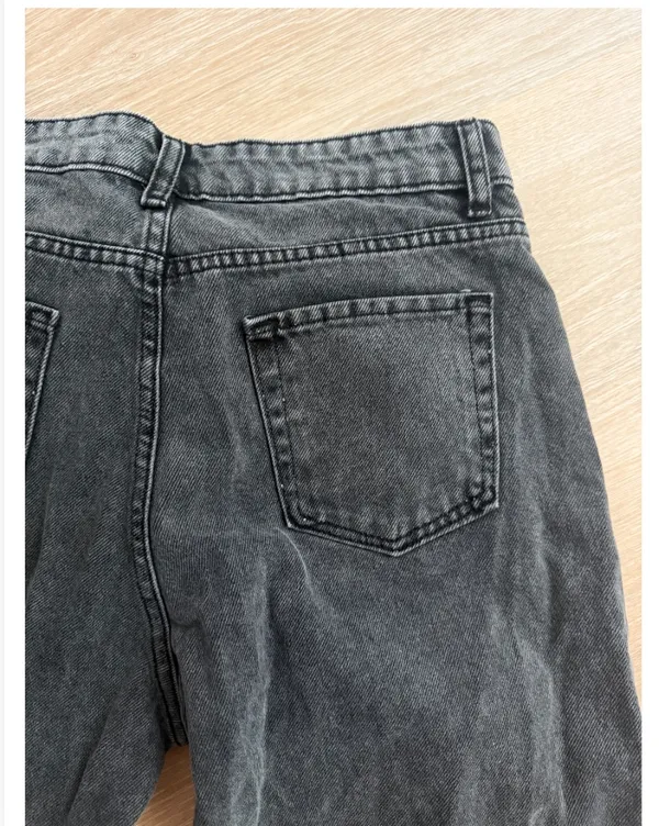 SHEIN Dark Gray Acid-Wash Straight-Leg Jeans Size M - Image 6