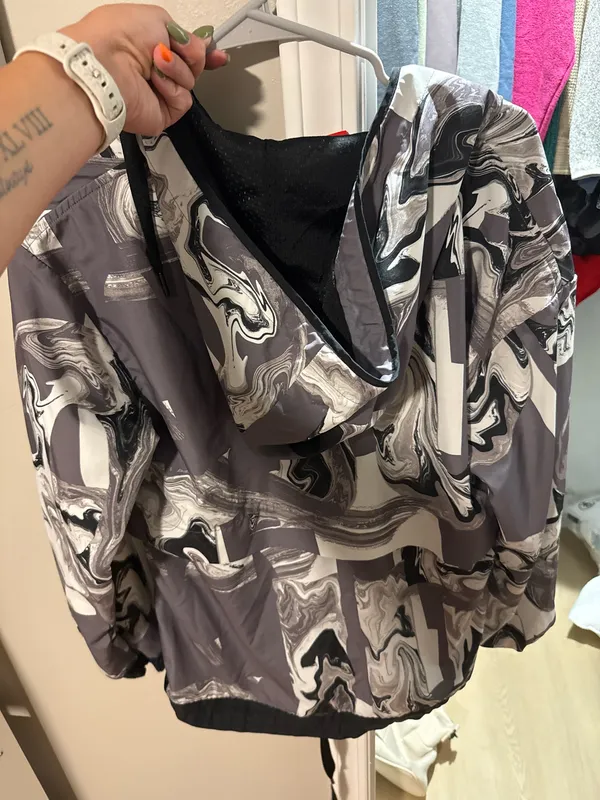Nike Quarter-Zip Windbreaker - Image 3