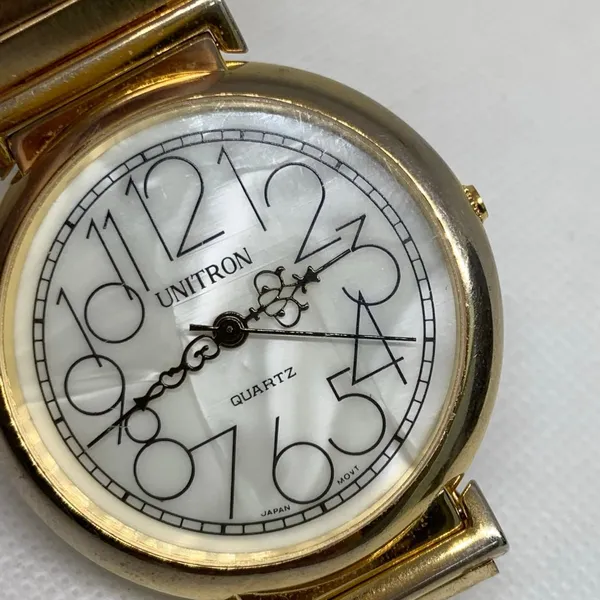 Vintage Unitron women’s watch gold tone quartz analog 40mm mop dial running - Image 2