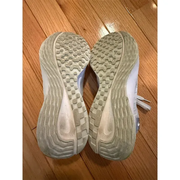 Nike Renew Serenity Run Women's Road Running Shoes Pure Platinum Gray size 11 - Image 5