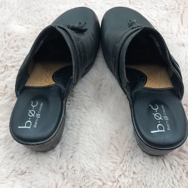 b.o.c black leather upper with tassels clogs Black Size 9 - Image 3