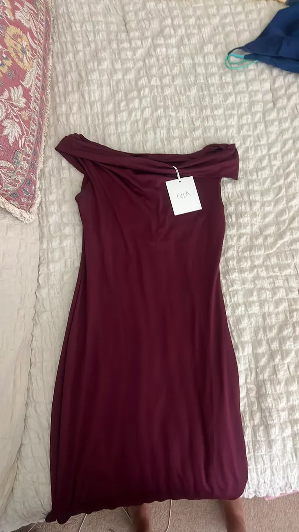 Revolve Dress Maxi Red - Image 7