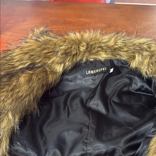 Women's Black Faux Fur Vest - Image 7