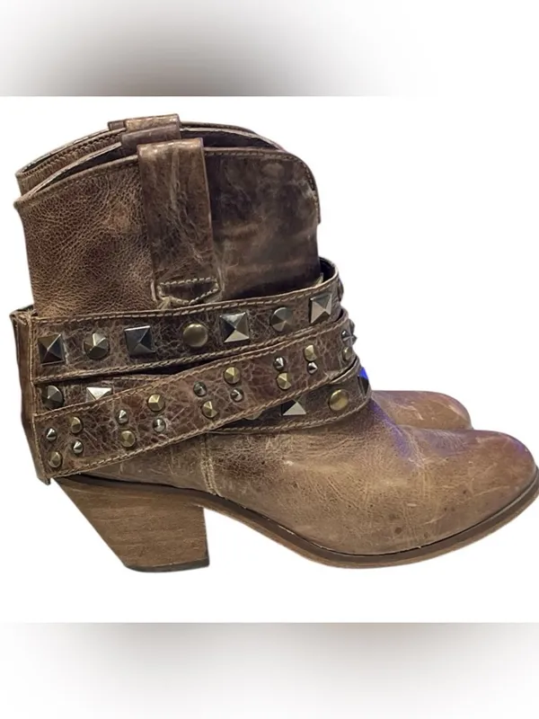 Corral studded strap ankle boots in distressed brown leather 9.5 - Image 2