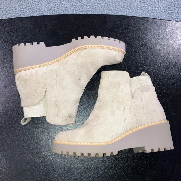 DV Dolce Vita RIELLE Suede‎ Lug Sole Wedge Chelsea Boots Women 8 Waterproof - Image 3