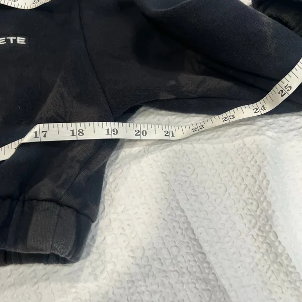 Alphalete v neck pullover cropped hoodie size M black tie dye - Image 5