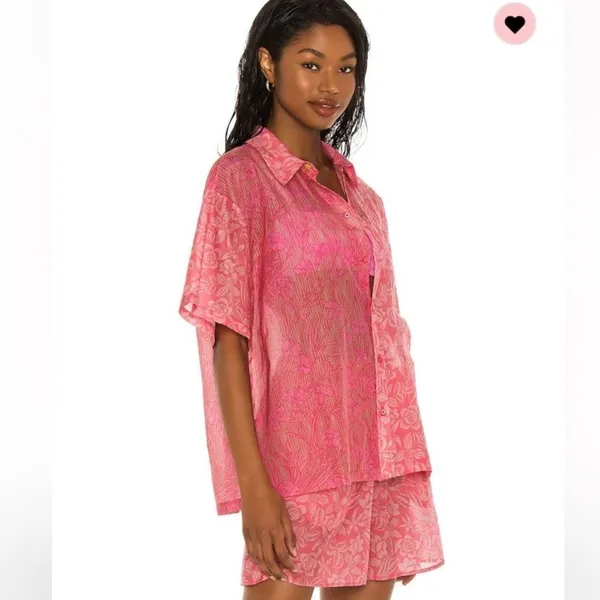 Revolve Boxy Top | Tell Your Friends - Image 4