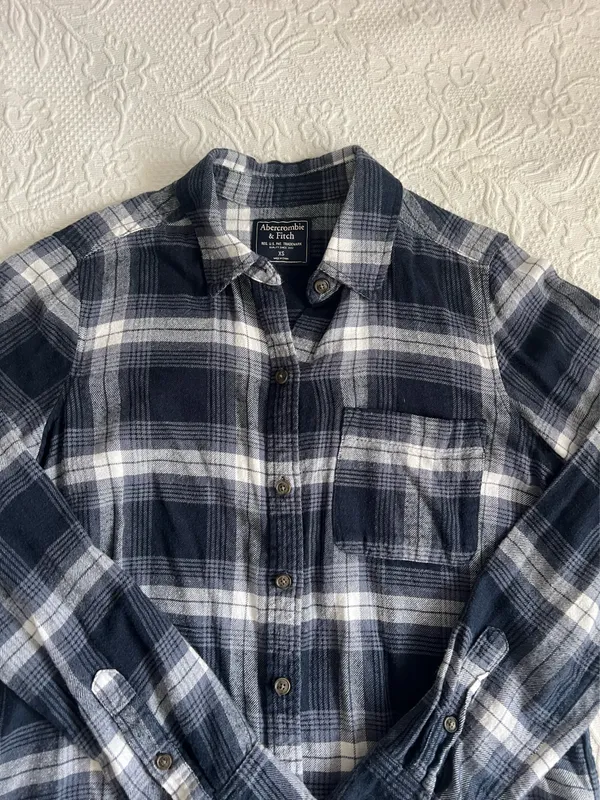 Womens Abercrombie and Fitch Navy Plaid Shirt - Image 5