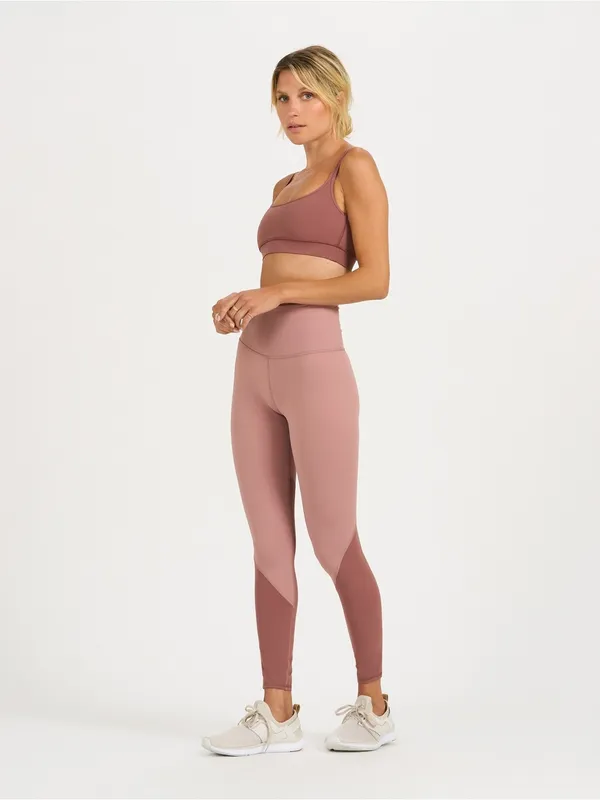 NWOT Vuori Colorblock Studio Legging - Image 3