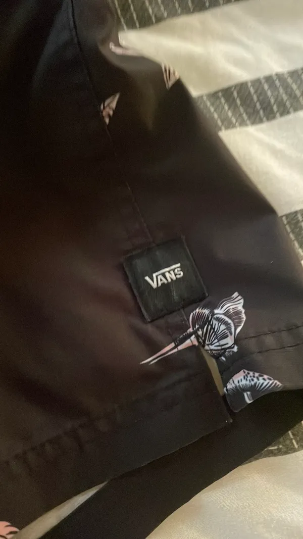 Men’s Vans Shorts - Image 2