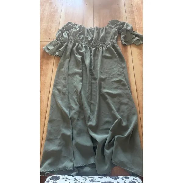 SHEIN Sage Green Off the Shoulder Smocked Maxi Dress Size M 6 Maternity Friendly - Image 4
