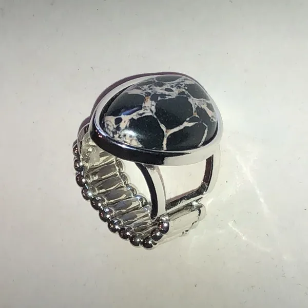 Silver Tone Black Marble Stone Cocktail Ring - Image 5