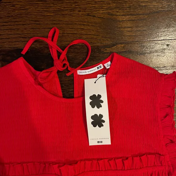 Uniqlo red Shirring Blouse - Image 3