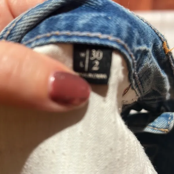 Abercrombie and Fitch blue denim shorts - Image 7