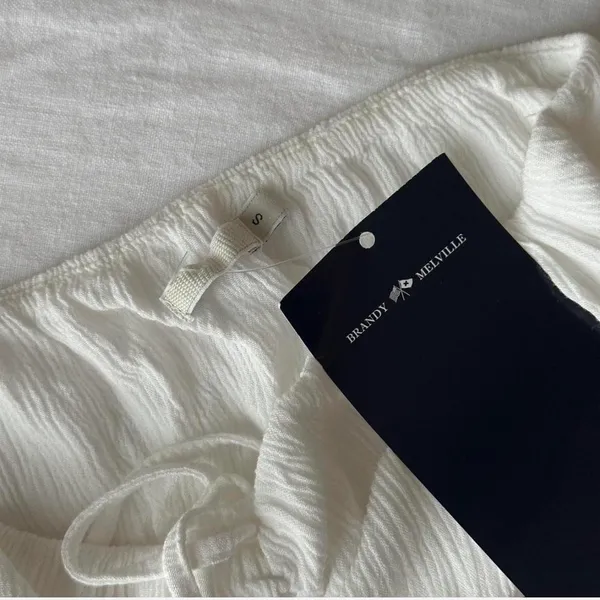 brandy melville white flowy babydoll top - Image 3